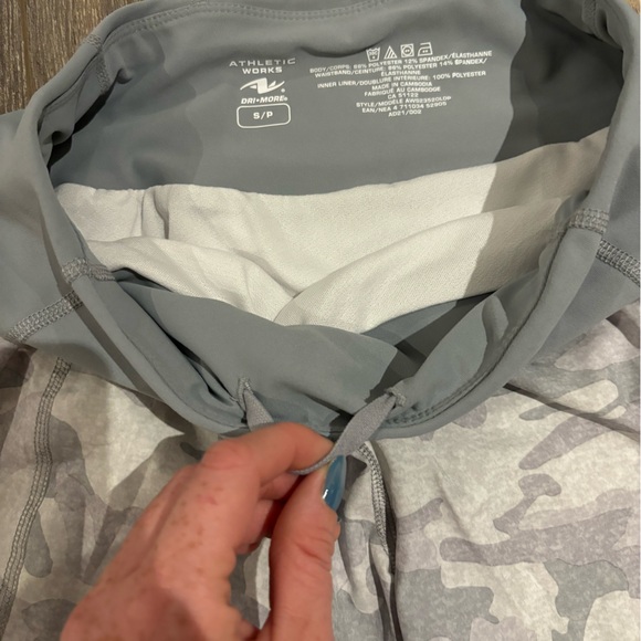 Athletic Works Shorts - Picture 3 of 5